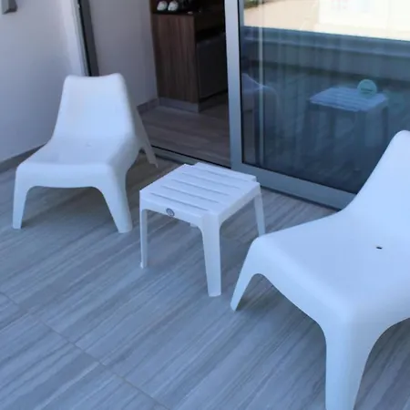호텔 Fedrania Gardens 2*