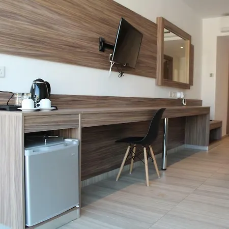 Hotel Fedrania Gardens 2*