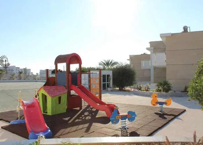 Fedrania Gardens Hotel