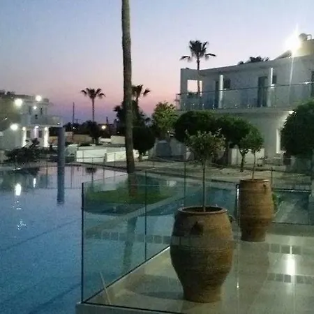 Ξενοδοχείο φεδράνια Αγία Νάπα