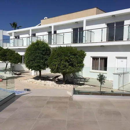 Fedrania Gardens Отель Айя-Напа