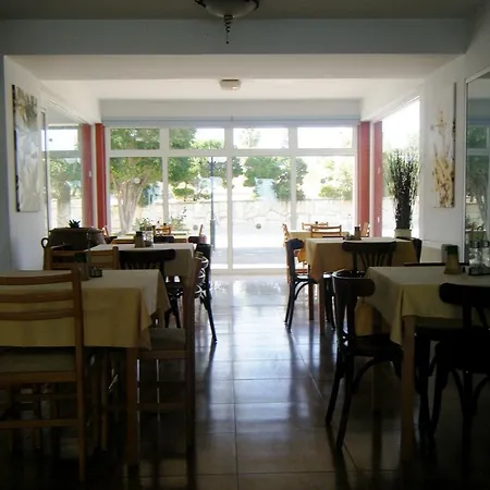 Fedrania Gardens 2*