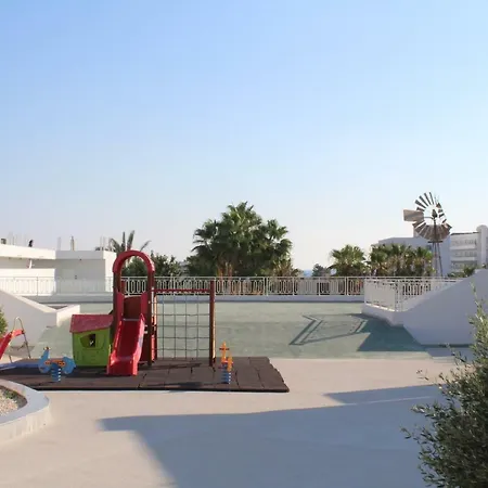 Hotell Fedrania Gardens Ayia Napa