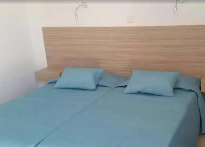 Hotell Fedrania Gardens 2*