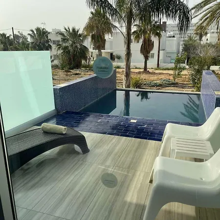 Fedrania Gardens 2* איה נאפה