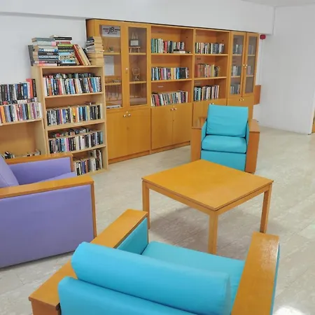 Fedrania Gardens מלון
