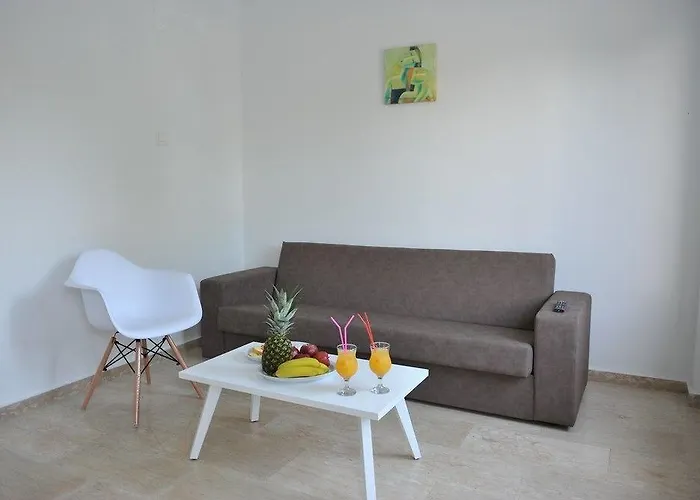 Fedrania Gardens Hotel 2*