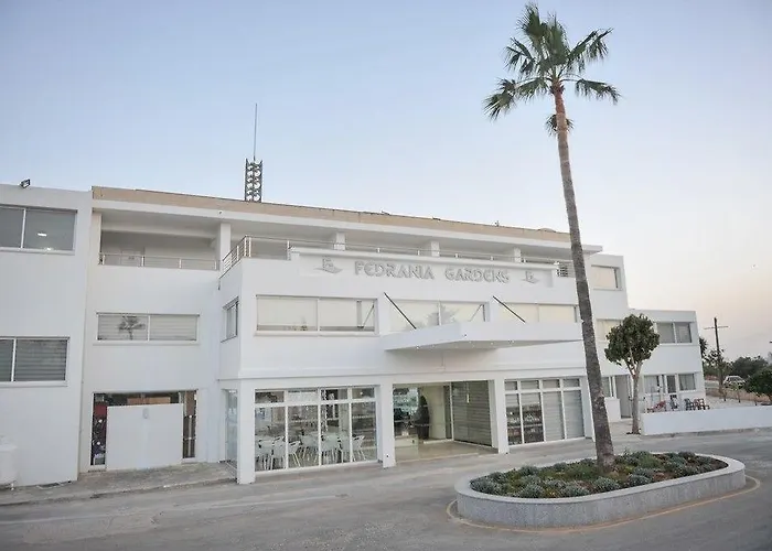 Hotel Fedrania Gardens 2*